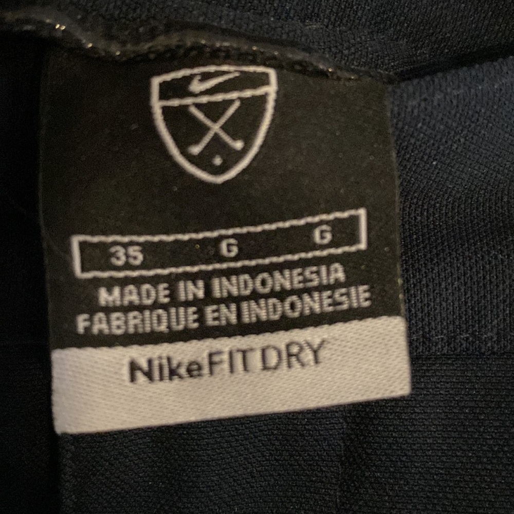 Men’s Nike golf shorts – great condition - Picture 3 of 3